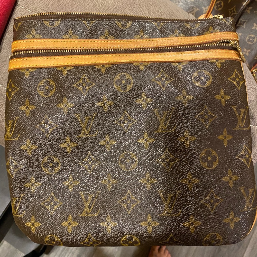 Louis Vuitton Bosphore crossbody pochette